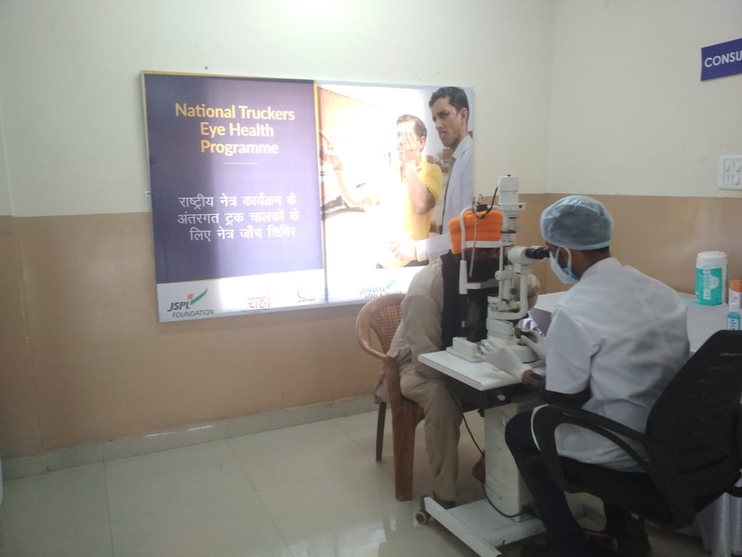 Sightsavers India partners with JSPL to provide Primary Eye Health Services for Truck  Drivers